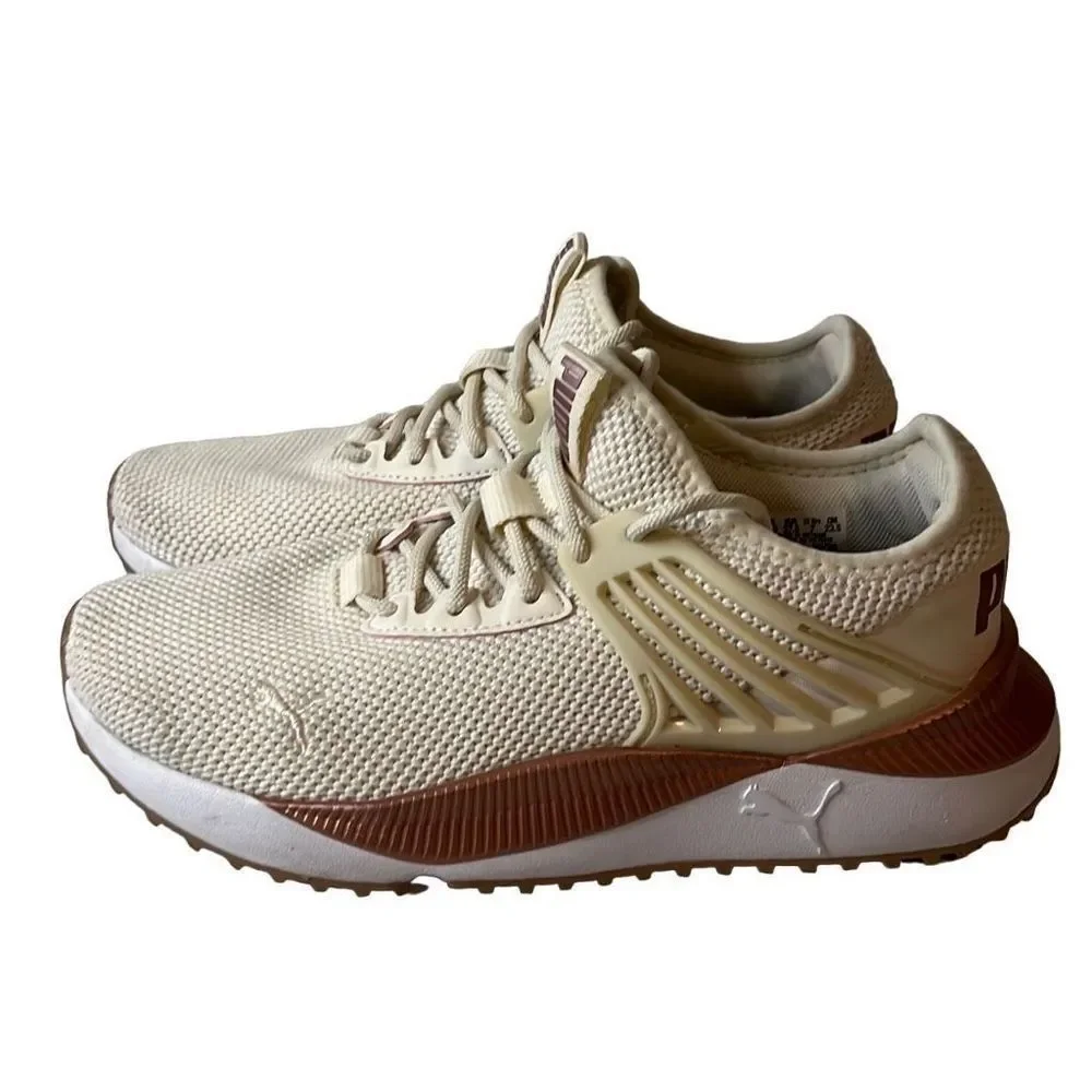PUMA Pacer Future women's ivory athletic sneakers sz 7 gym running casual‎